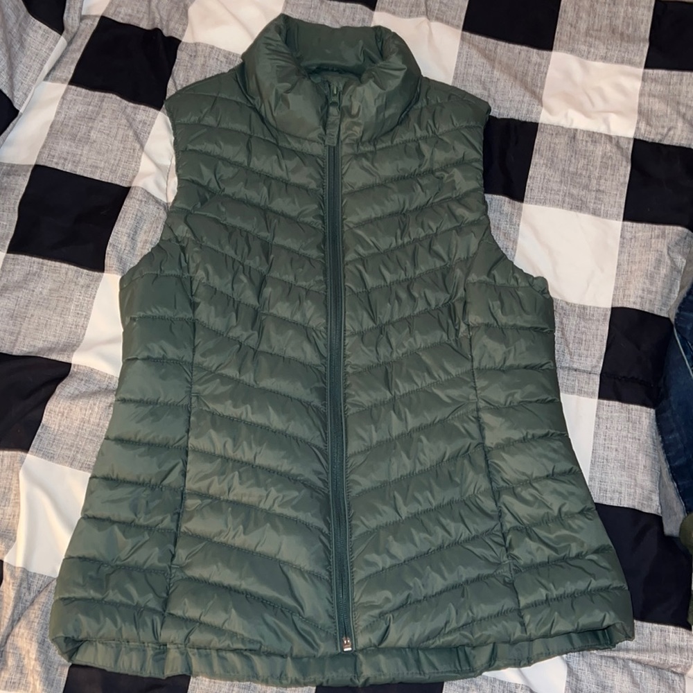 Old Navy active green vest small